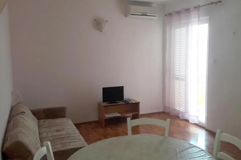 Apartments By The Sea Supetarska Draga - Donja, Rab - 17201